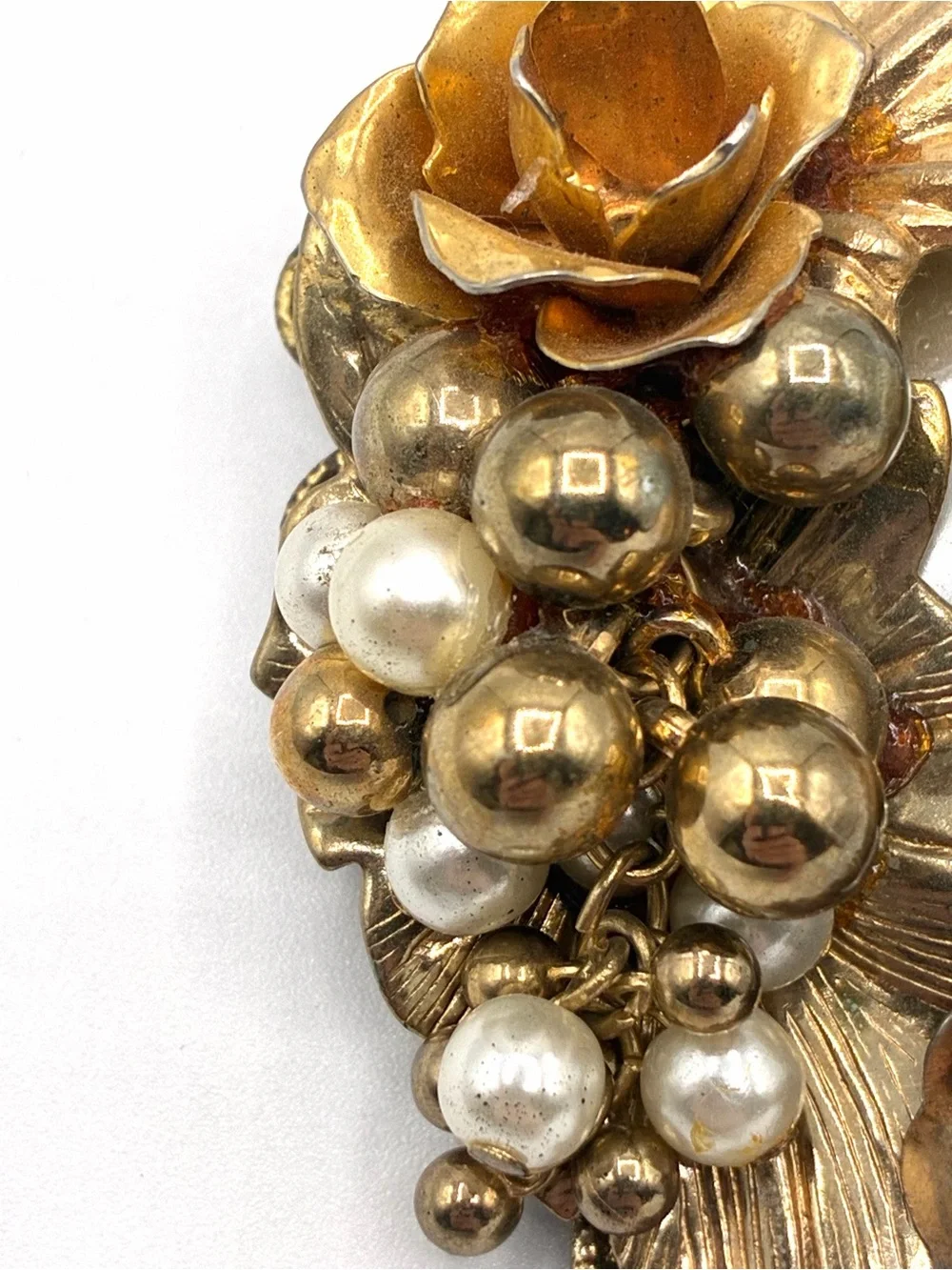 Vintage Unique Gold Tone Floral Brooch Faux Pearl Cluster Statement Pin